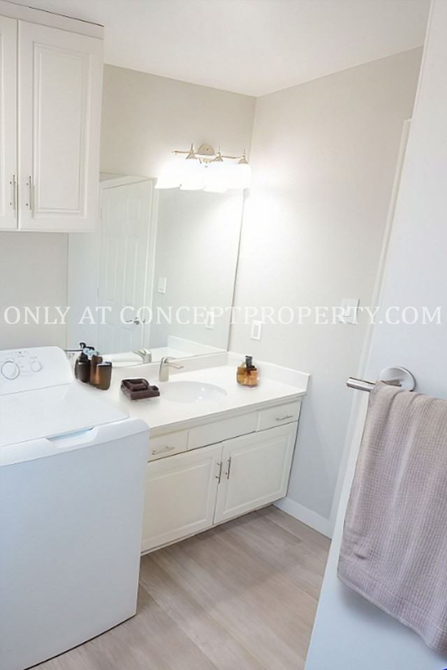 Grand on 800 North - Photo 7 of 37