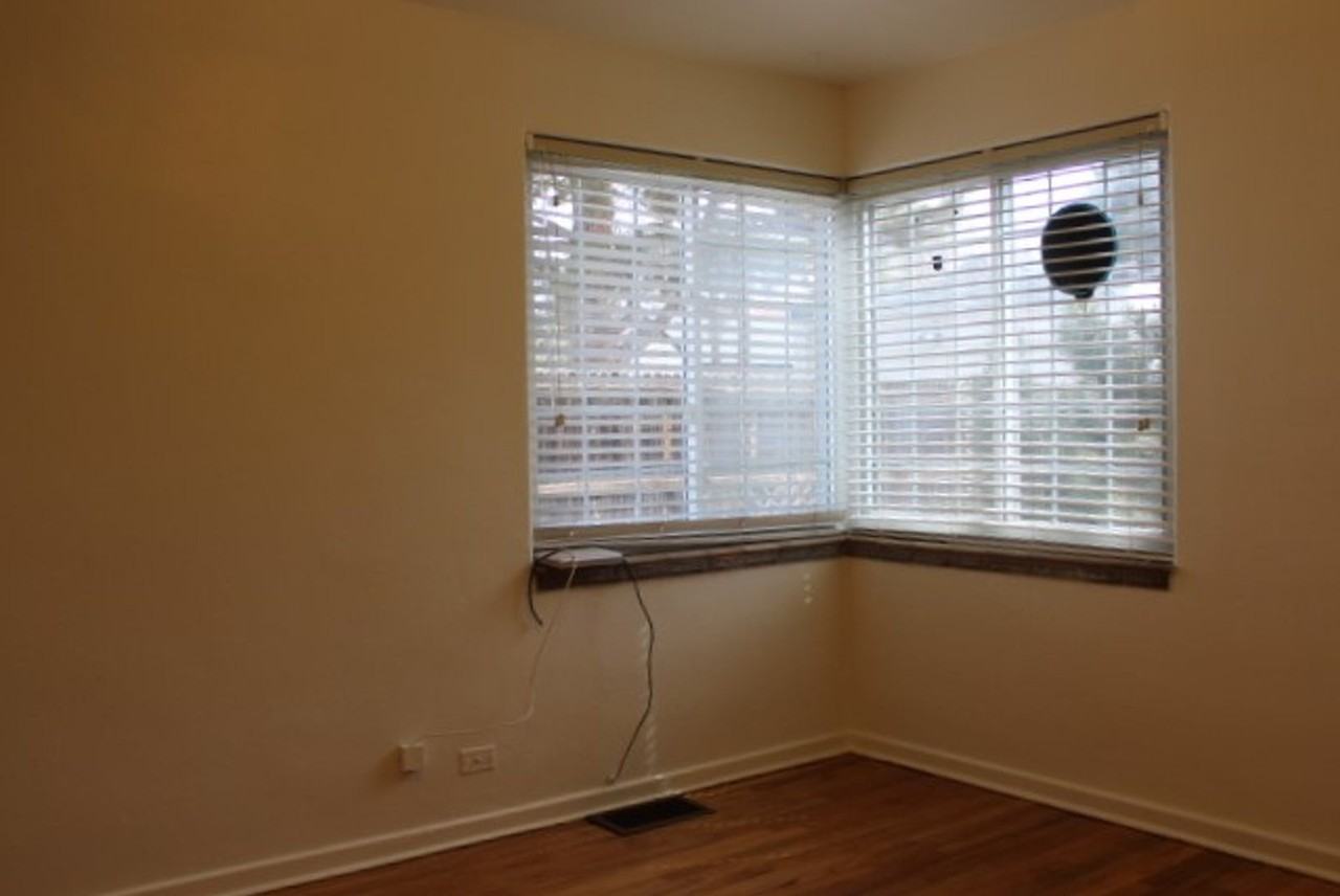 1110 Grape St - Photo 5 of 15