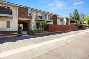 featured image of 971 S Idaho St
