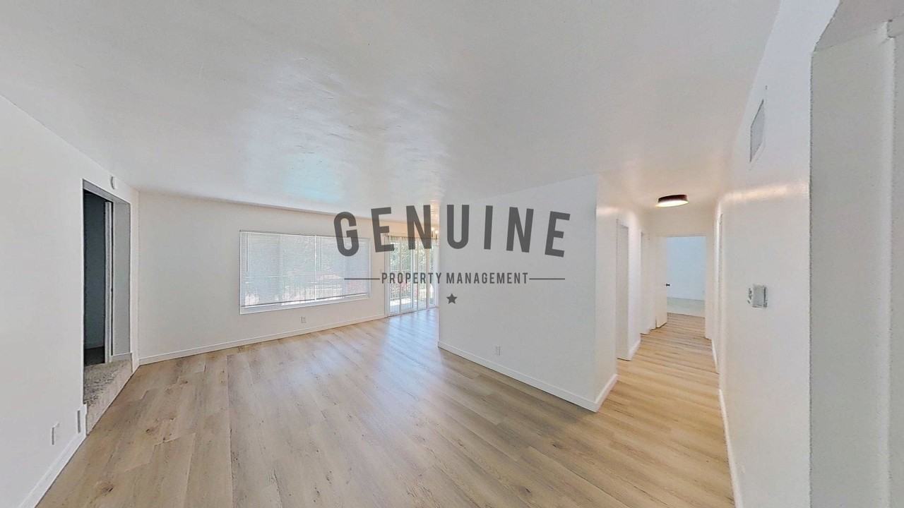 971 S Idaho St - Photo 3 of 45