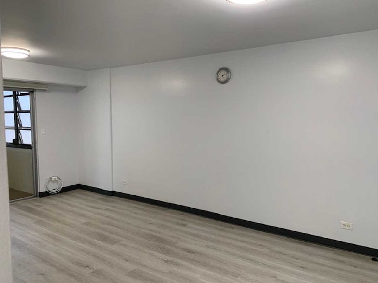 3350 Sierra Dr #302 - Photo 5 of 24