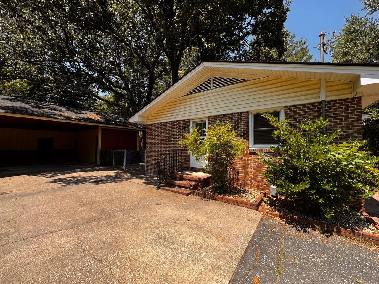 6309 Greyfield Rd - Photo 2 of 36