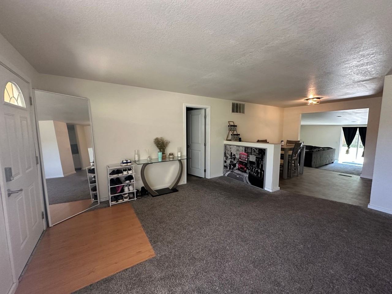 873 Parkwood Way - Photo 5 of 44