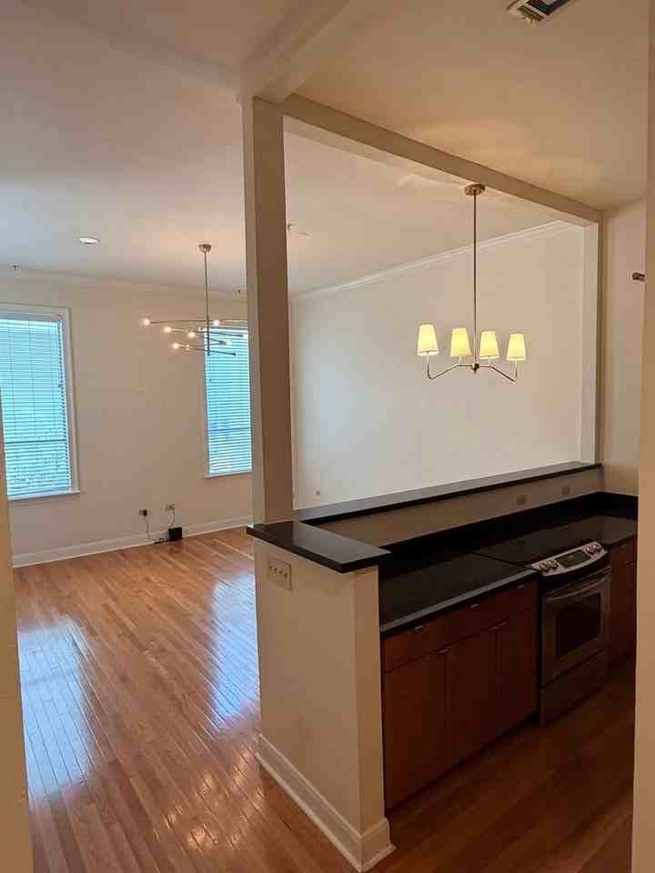 330 330 Julia Street - Condo 225 - Photo 3 of 15