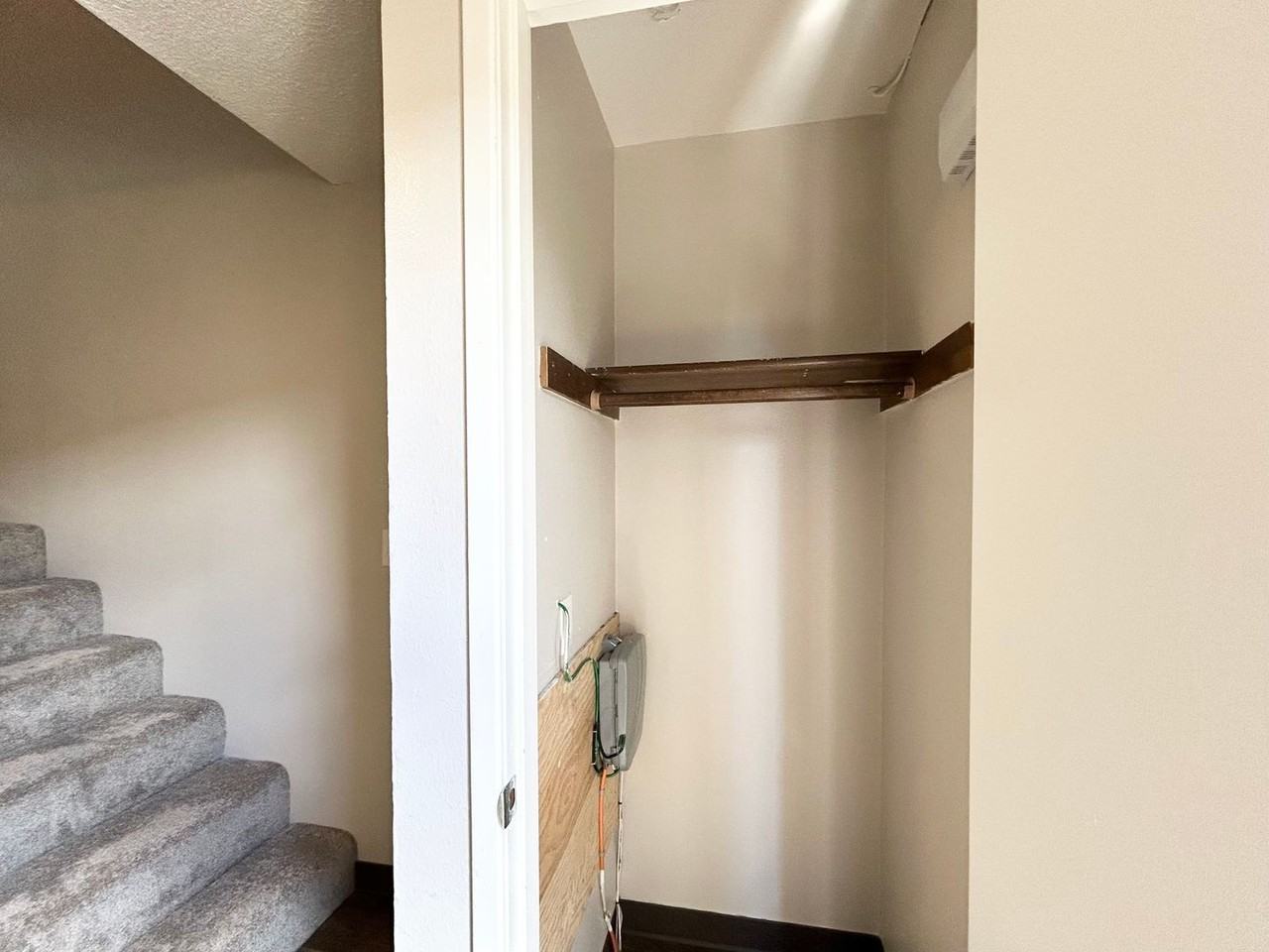 575 N Pine St - Photo 5 of 26