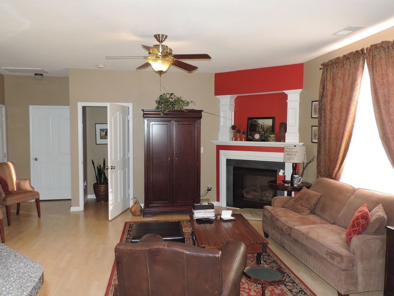 1947 Moss Creek Dr - Photo 2 of 20