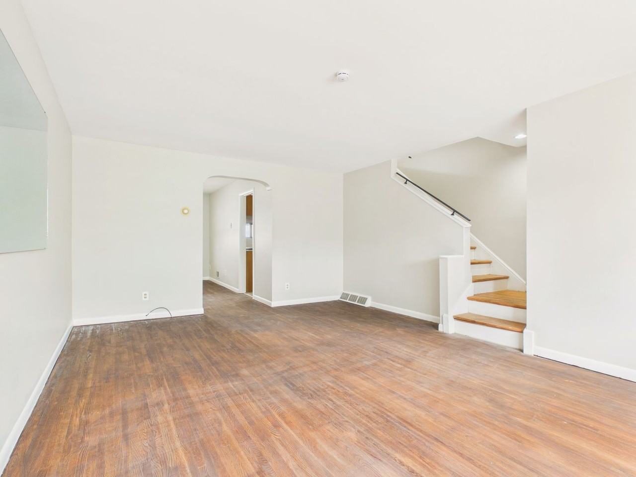 1496 S 13th St - Photo 5 of 16