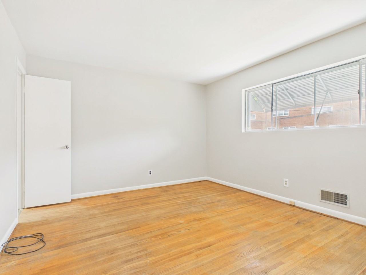 1496 S 13th St - Photo 7 of 16