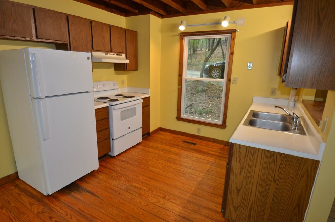 96 Woodside Trl - Photo 2 of 19