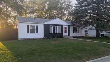 featured image of 1816 7 1/2 St Sw