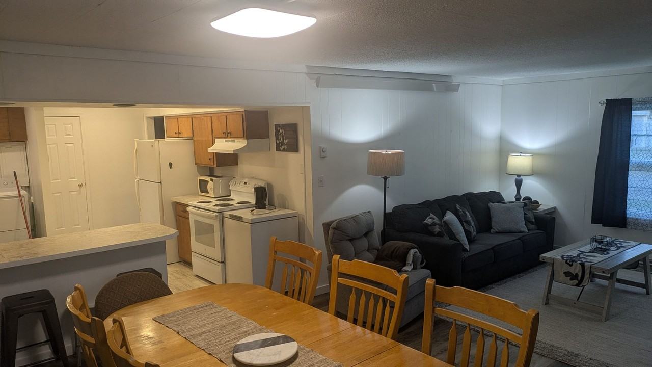 1816 7 1/2 St Sw - Photo 3 of 10