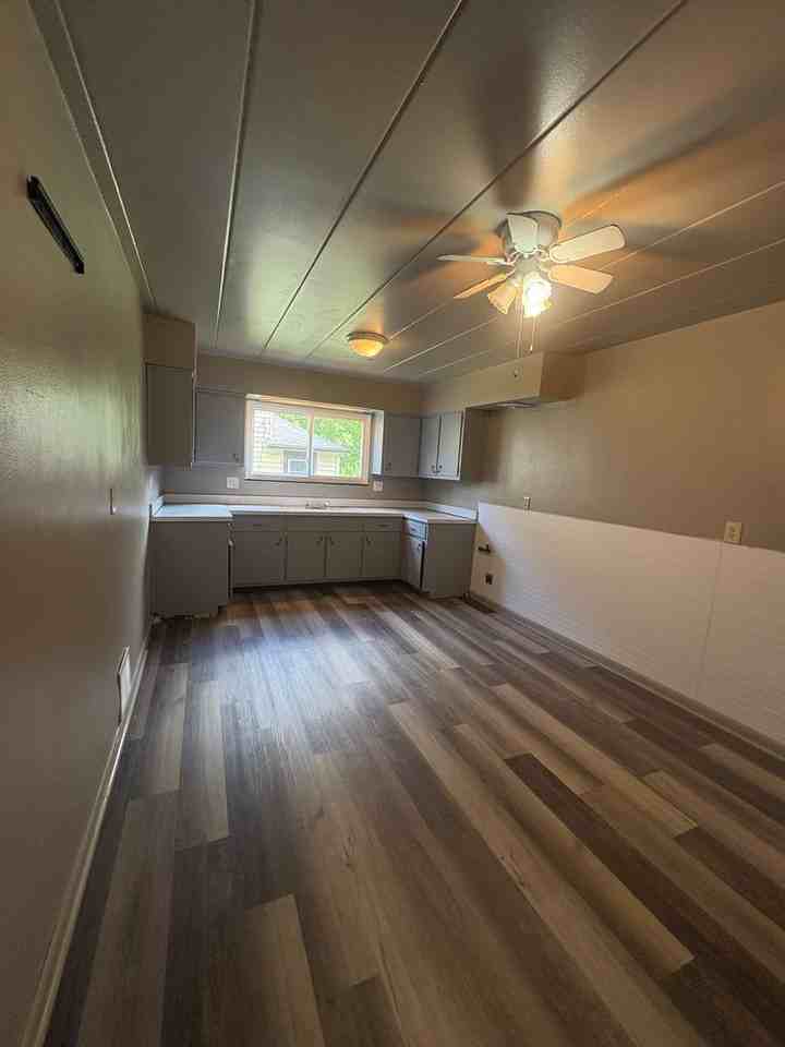 623 Clifton Dr #B - Photo 3 of 8