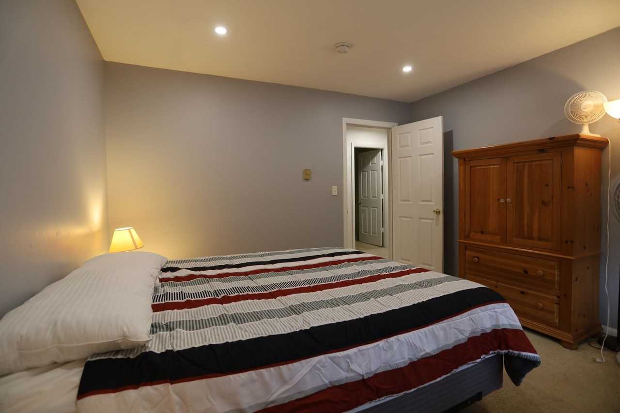 3 Windsor Hill Way - Photo 5 of 10