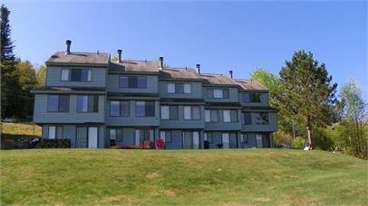 135 Snowood Dr