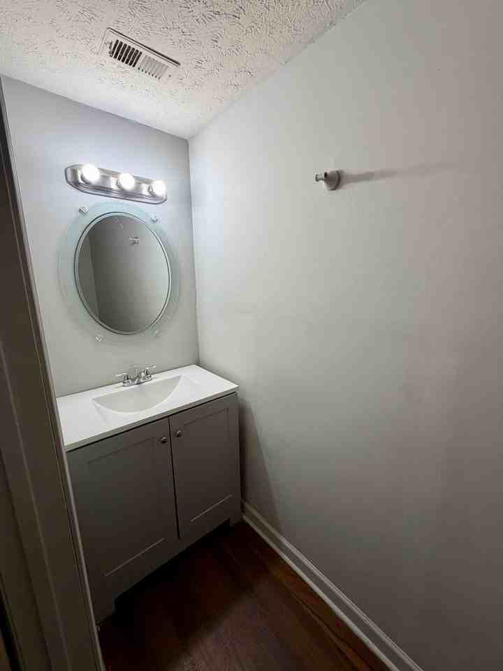 8588 Creekwood Way - Photo 7 of 23