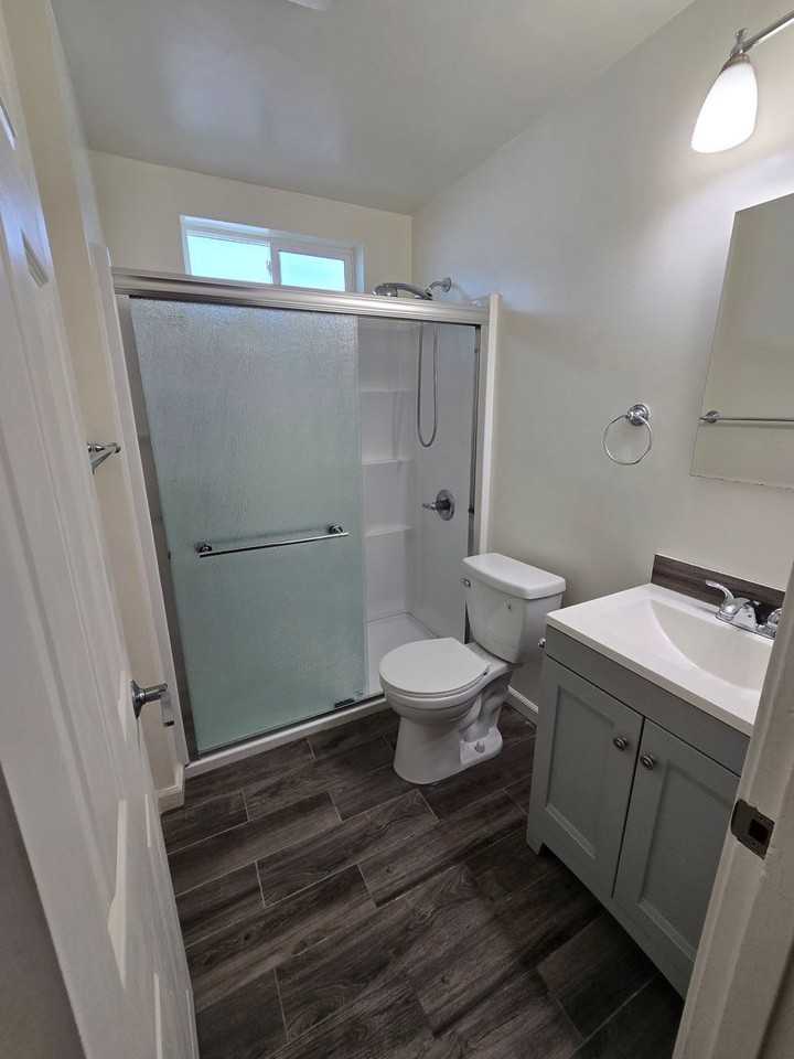 2361 17th St - Photo 7 of 8
