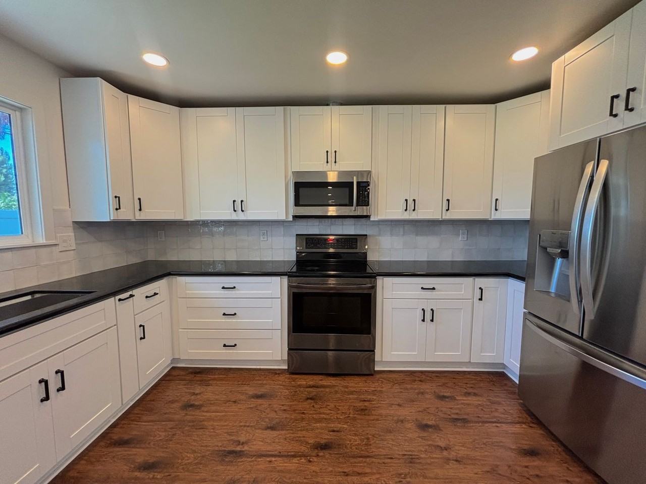 320 Buena Vista Ave - Photo 4 of 25