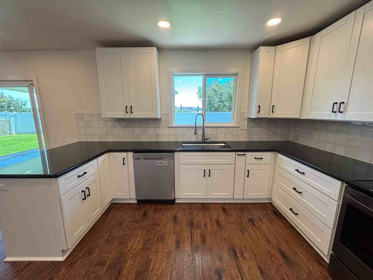 320 Buena Vista Ave - Photo 5 of 25