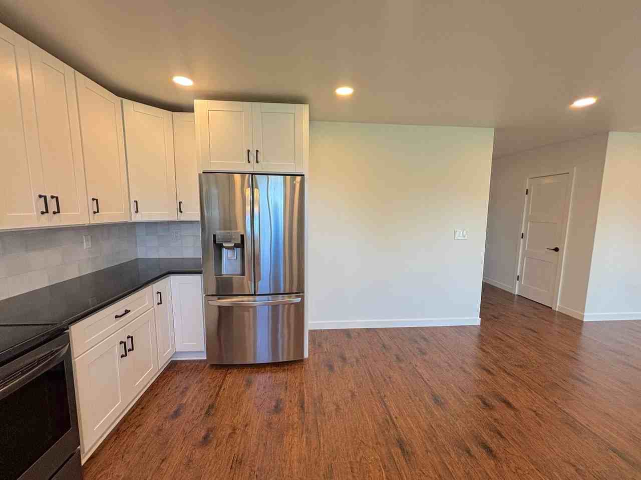320 Buena Vista Ave - Photo 6 of 25