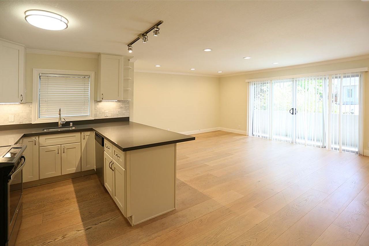 315 Hanover Ave - Photo 4 of 18
