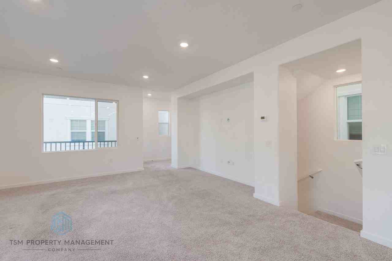 2539 Dorris St - Photo 5 of 22