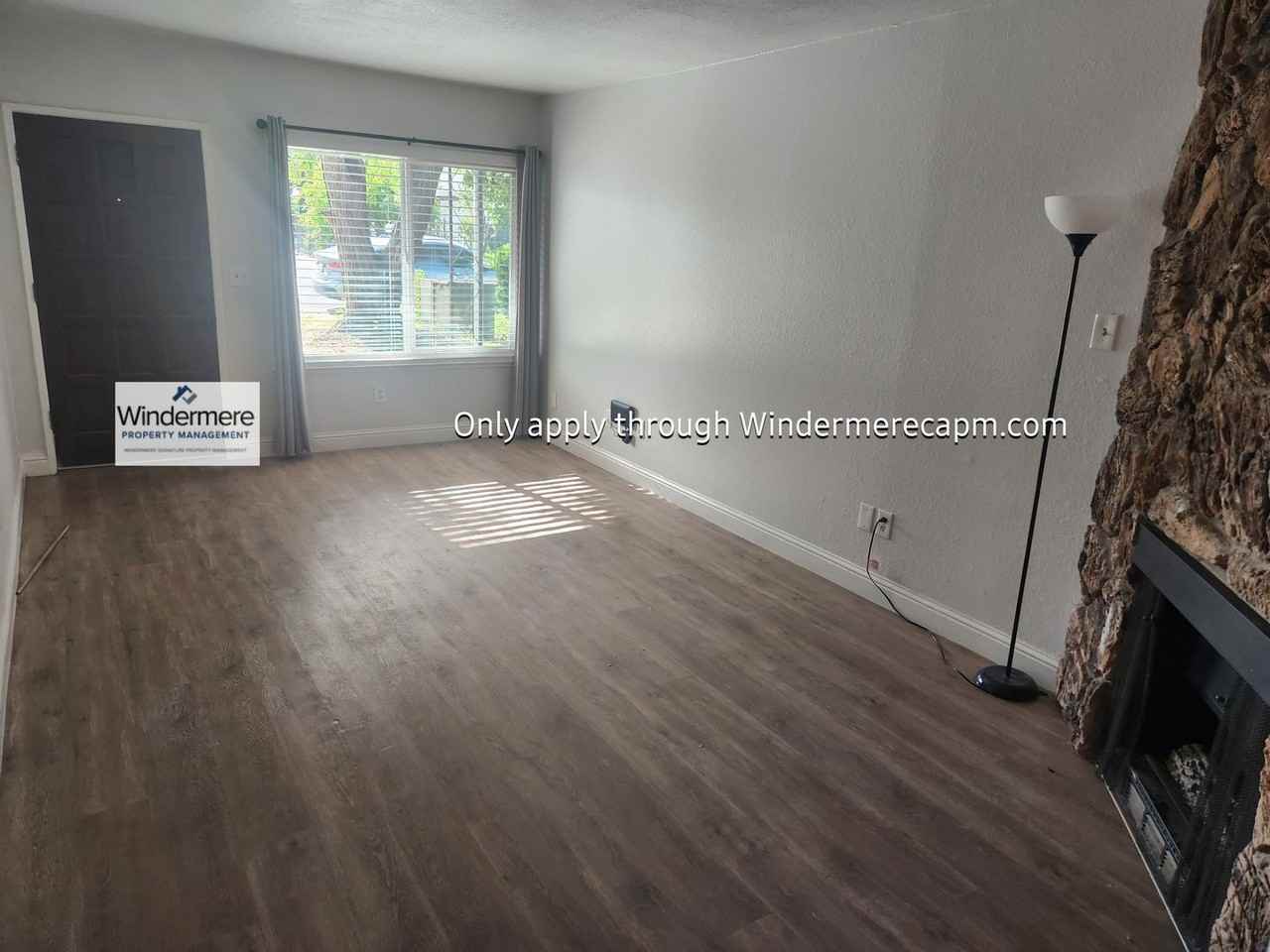 3329 Jayanne Way - Photo 3 of 12