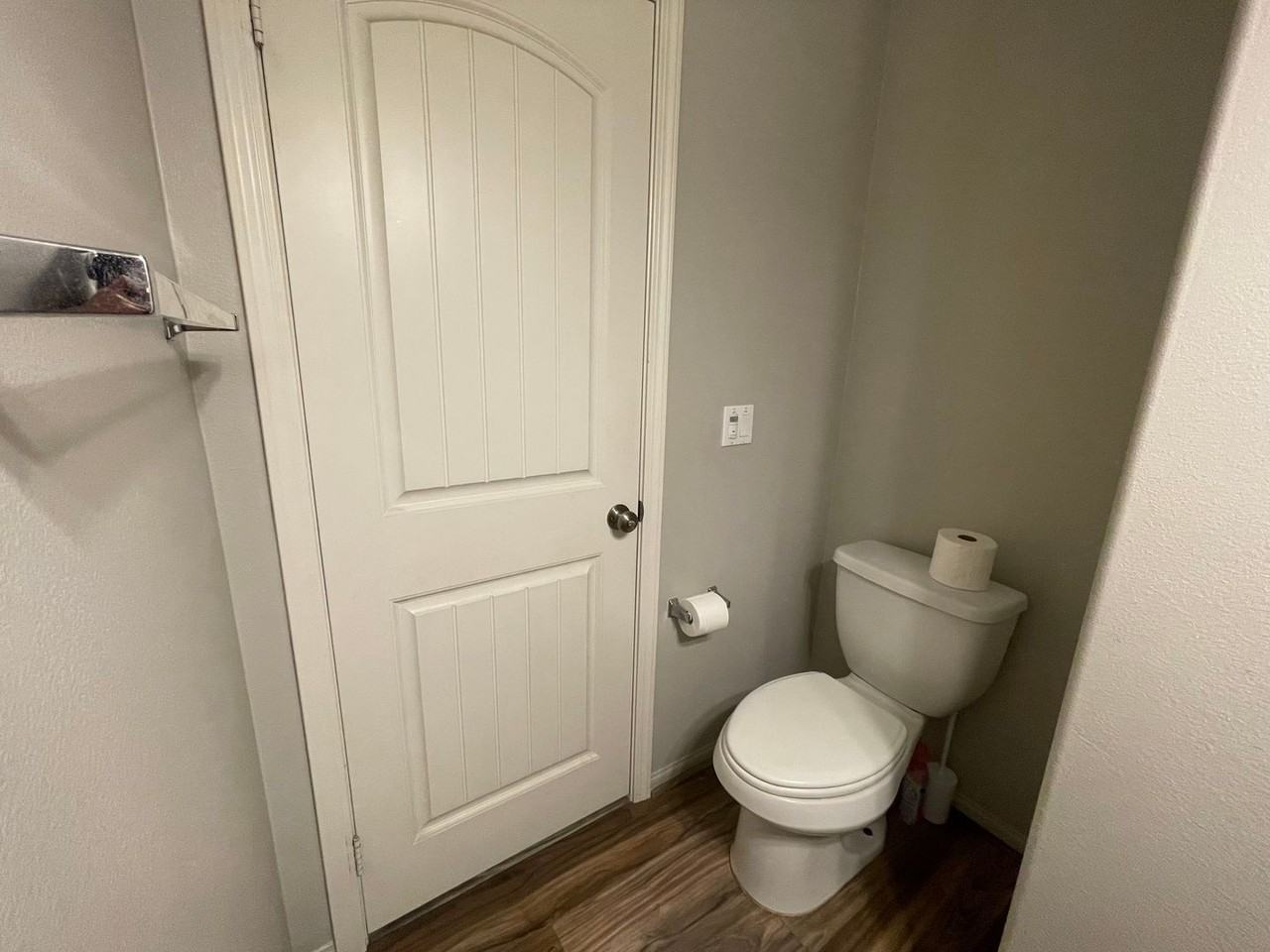 1591 Stow Grove Ave - Photo 7 of 38