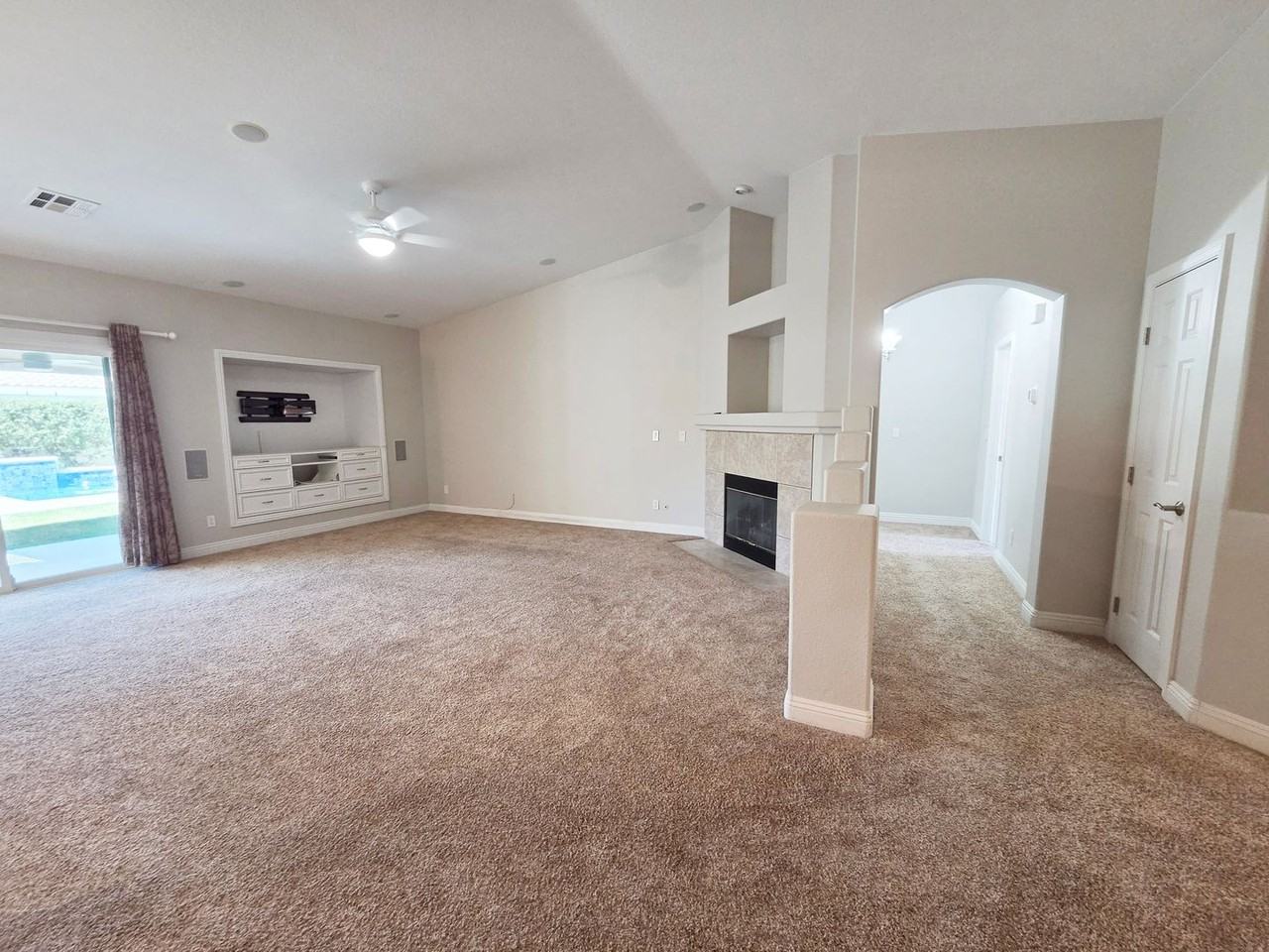 6029 Cocktail Dr - Photo 4 of 32