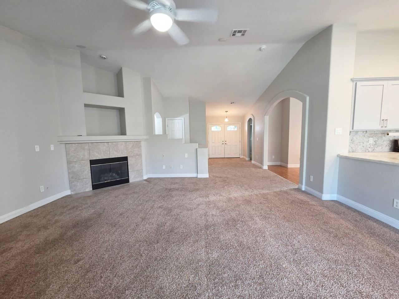 6029 Cocktail Dr - Photo 5 of 32