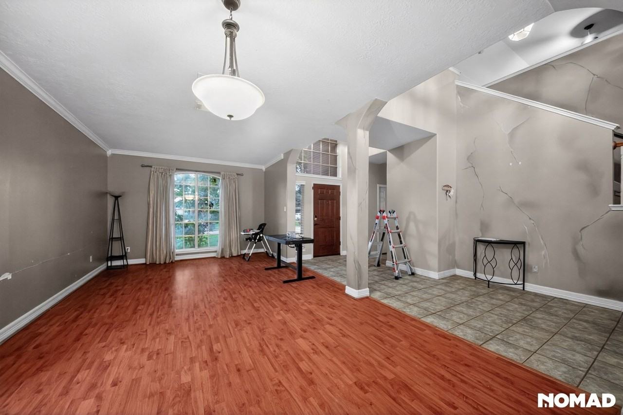 1811 Quiet Hollow Dr - Photo 4 of 29