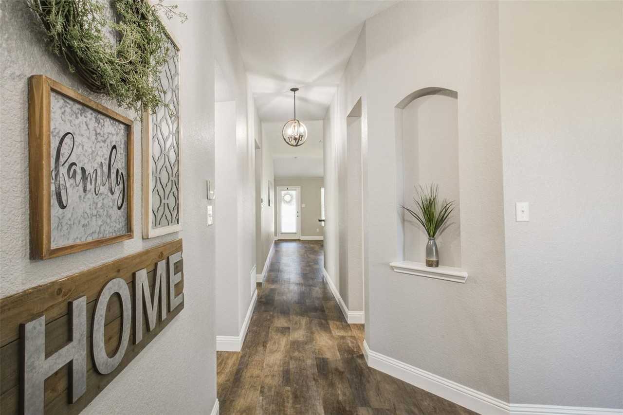4852 Ambrosia Dr - Photo 4 of 15