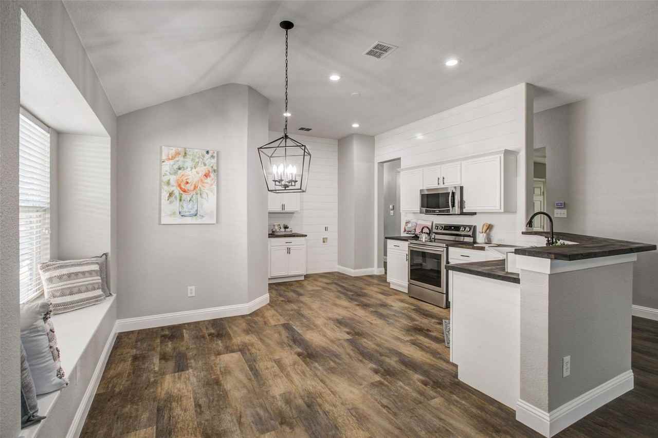 4852 Ambrosia Dr - Photo 5 of 15