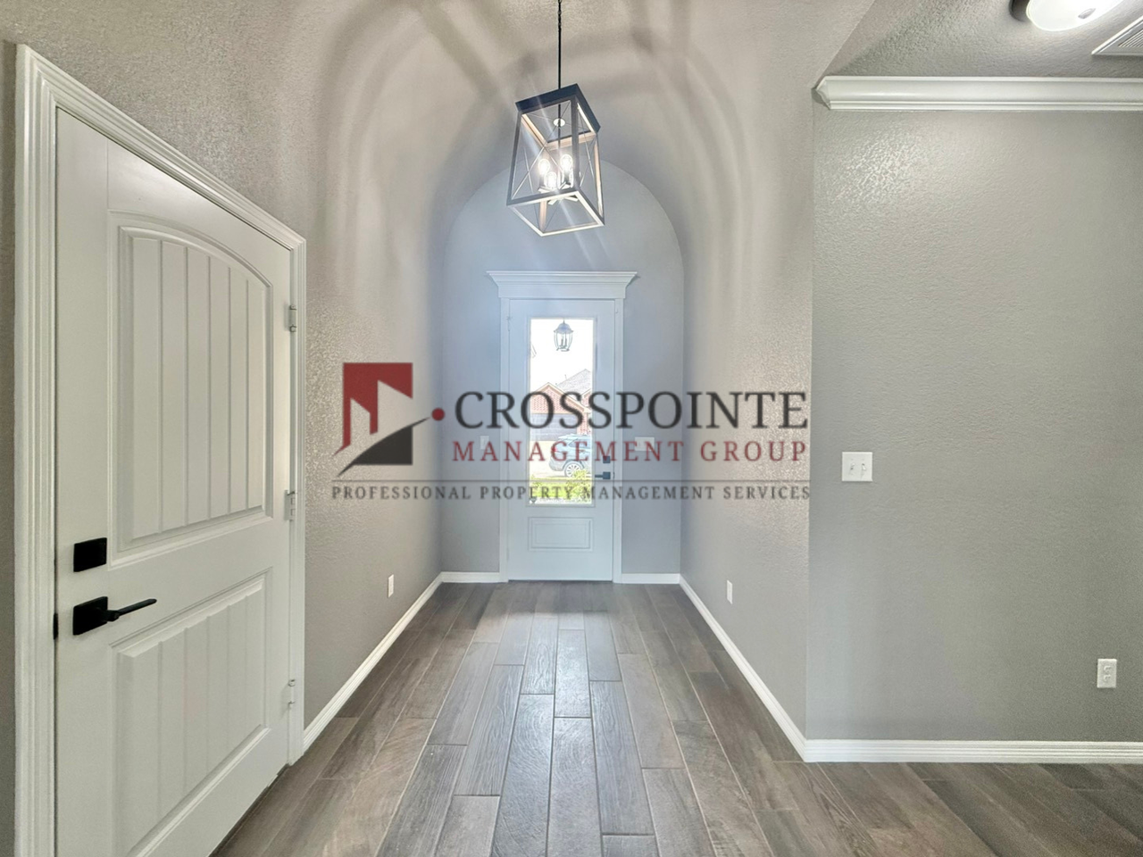 332 Kingdom Blvd - Photo 2 of 21
