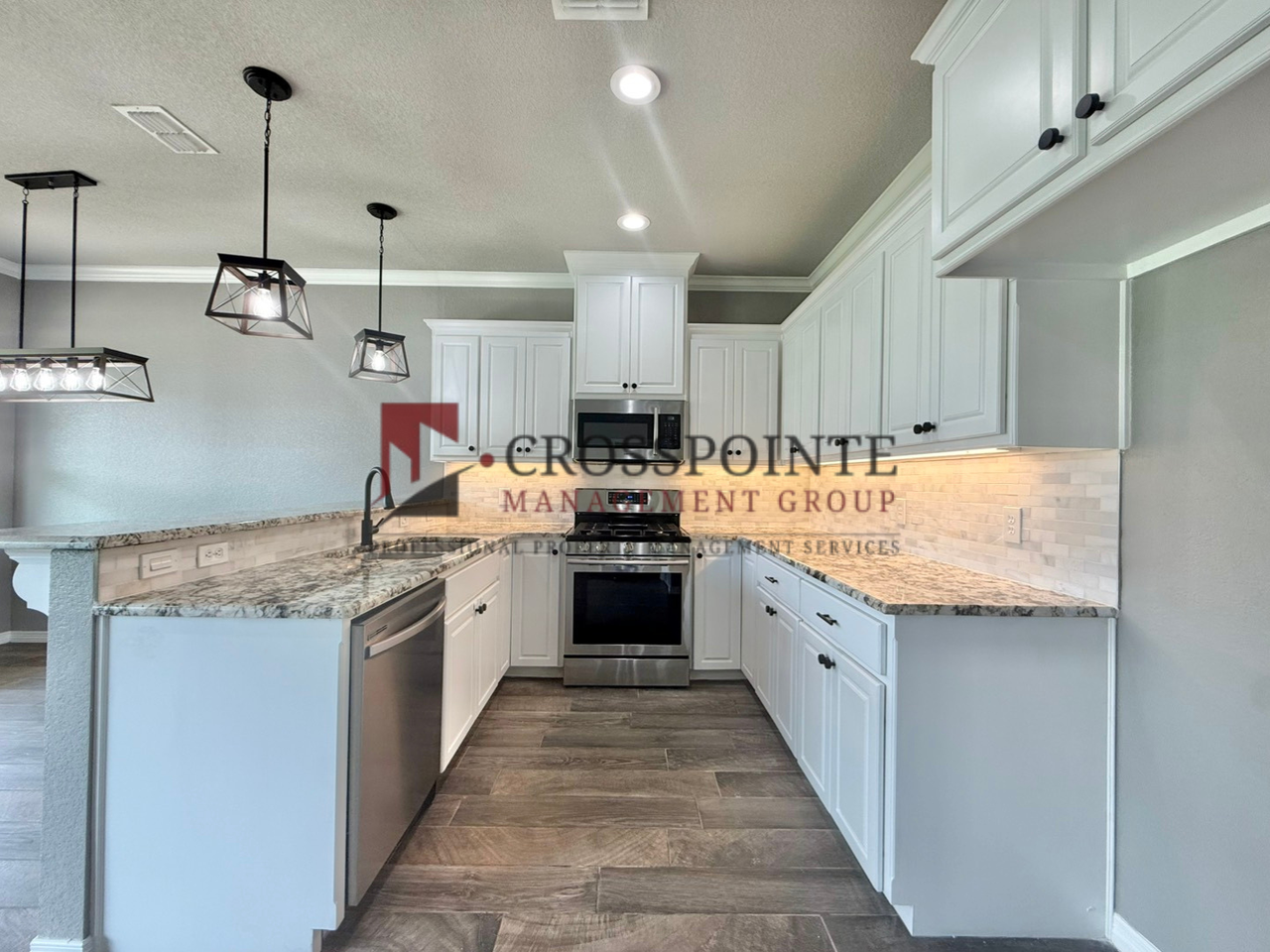 332 Kingdom Blvd - Photo 6 of 21