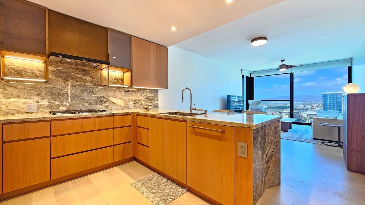 1100 Ala Moana Blvd #3107 - Photo 7 of 36