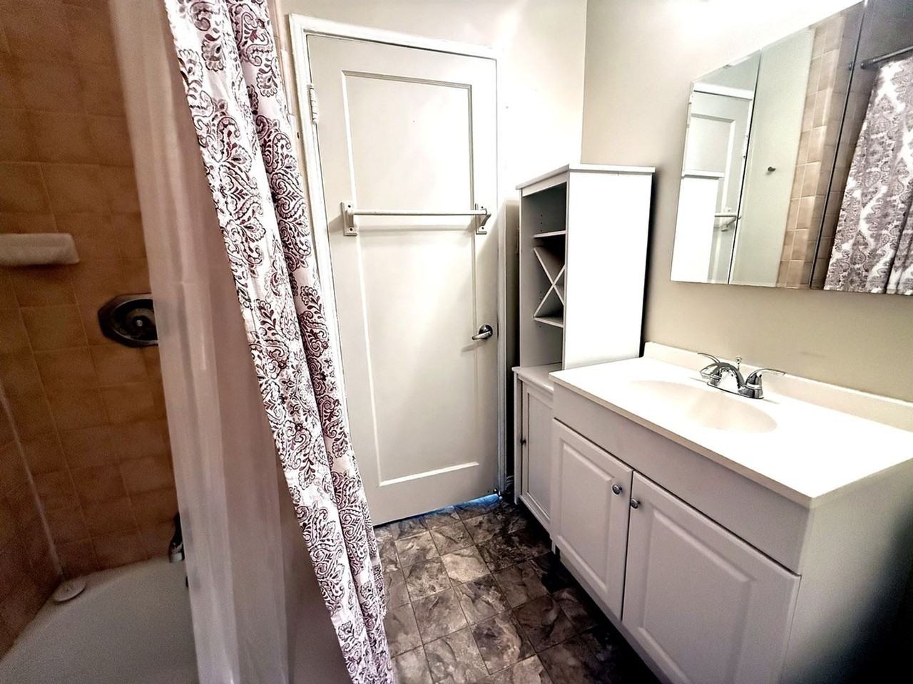 2314 Upland Dr - Photo 6 of 15