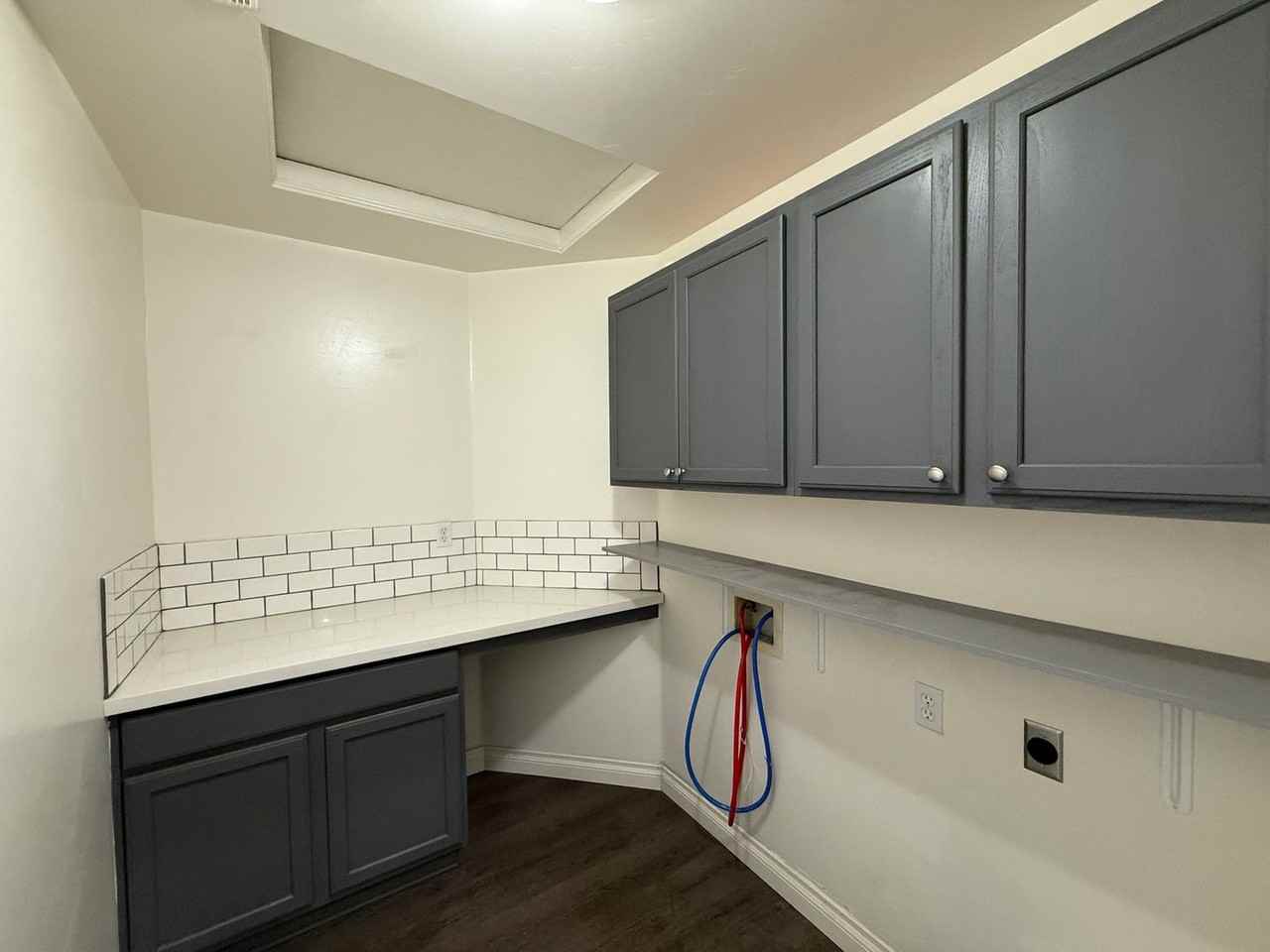 10919 Golden Valley Dr - Photo 6 of 17