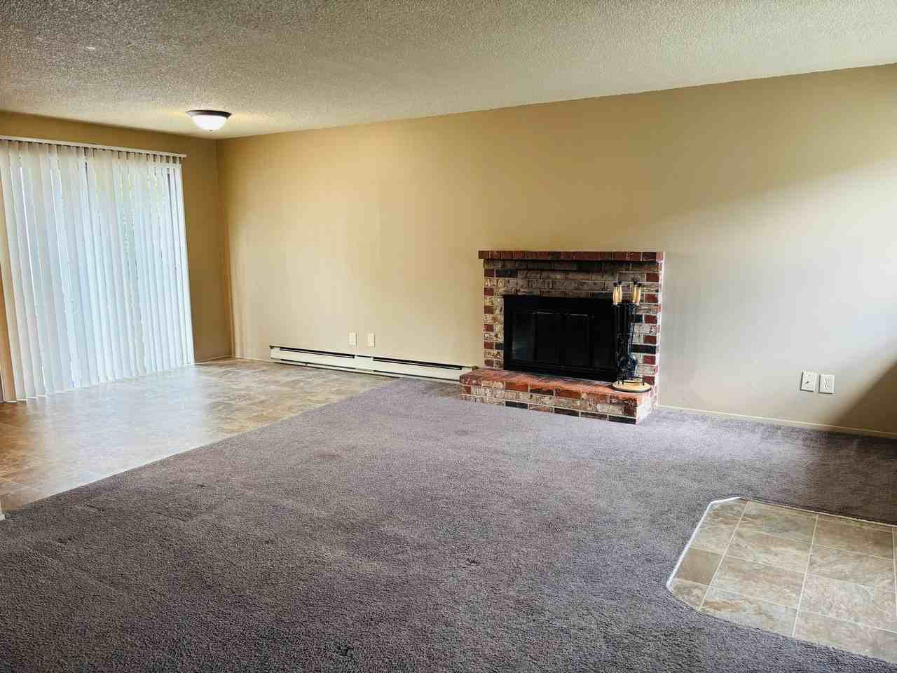 318 W 30th St - Photo 3 of 27