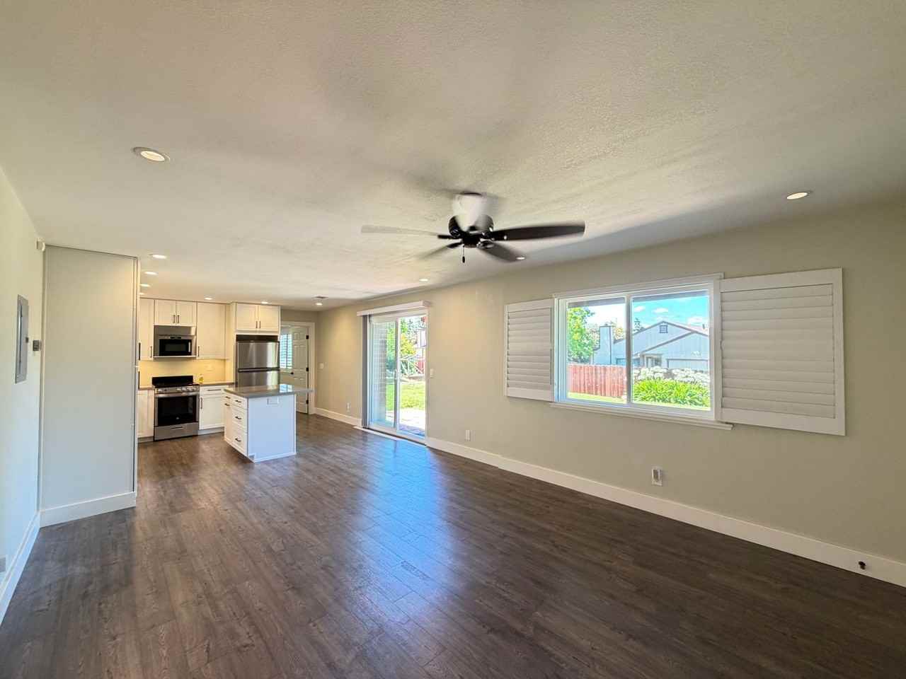 1220 Monte Vista Ct #B - Photo 4 of 35