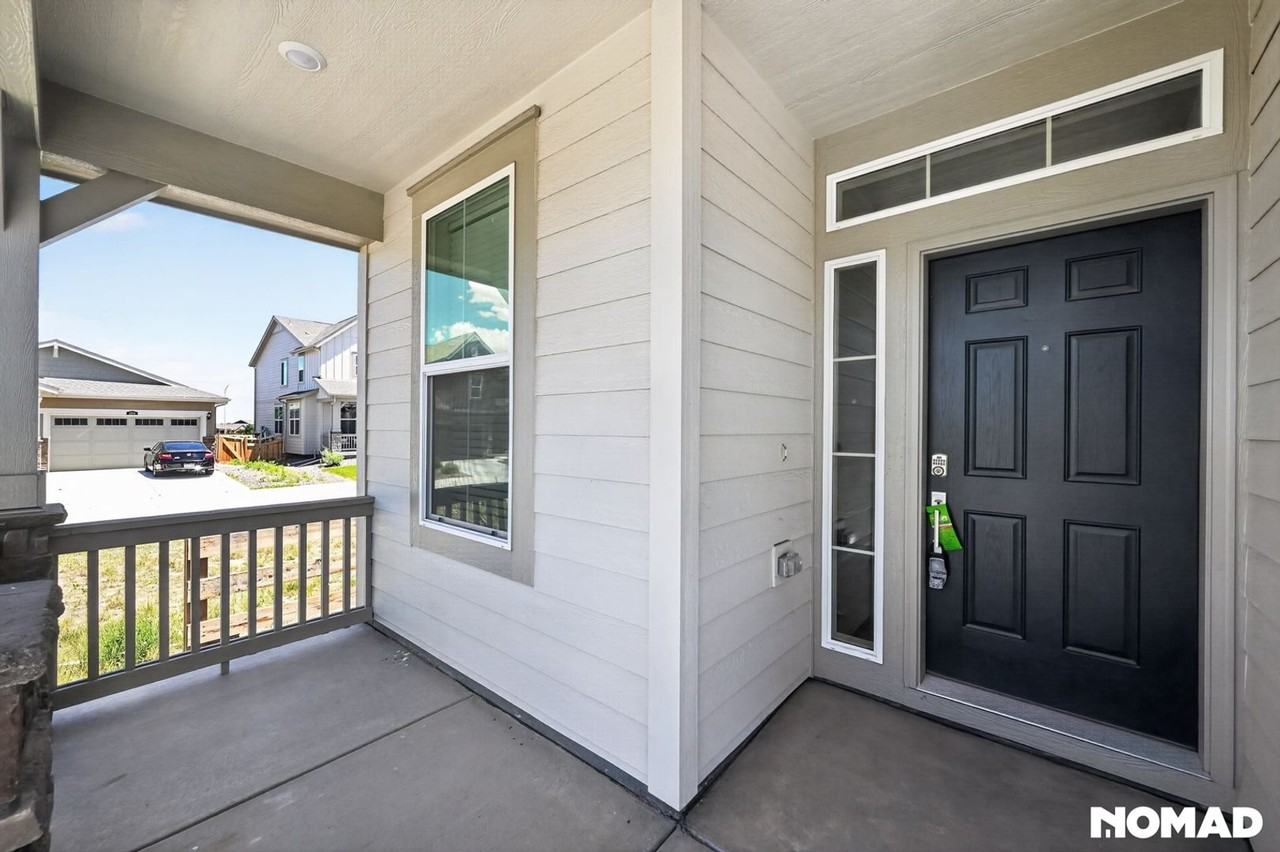 4858 Astor Pl - Photo 4 of 46