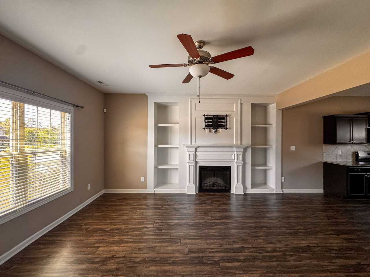 3106 Soacha Ct - Photo 4 of 37