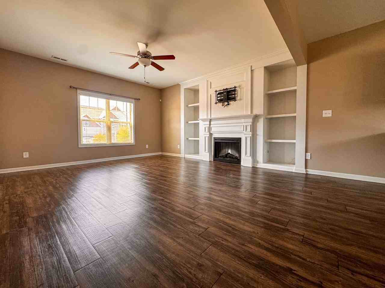 3106 Soacha Ct - Photo 5 of 37