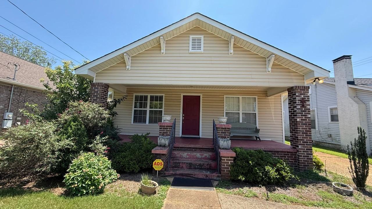 1723 2nd Ave