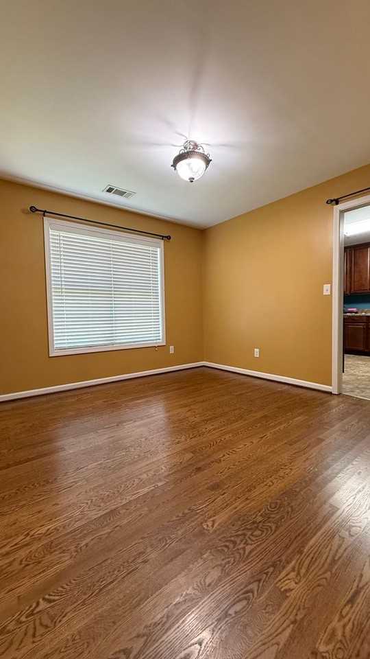1723 2nd Ave - Photo 4 of 14