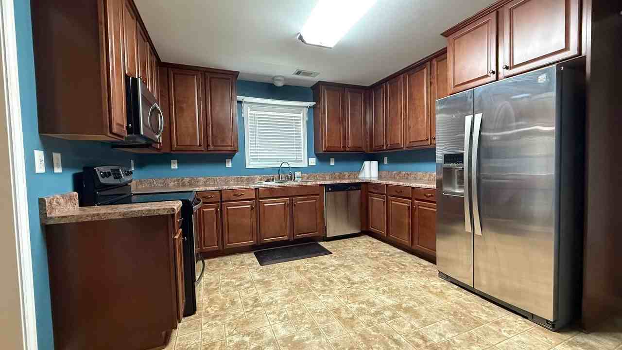 1723 2nd Ave - Photo 5 of 14