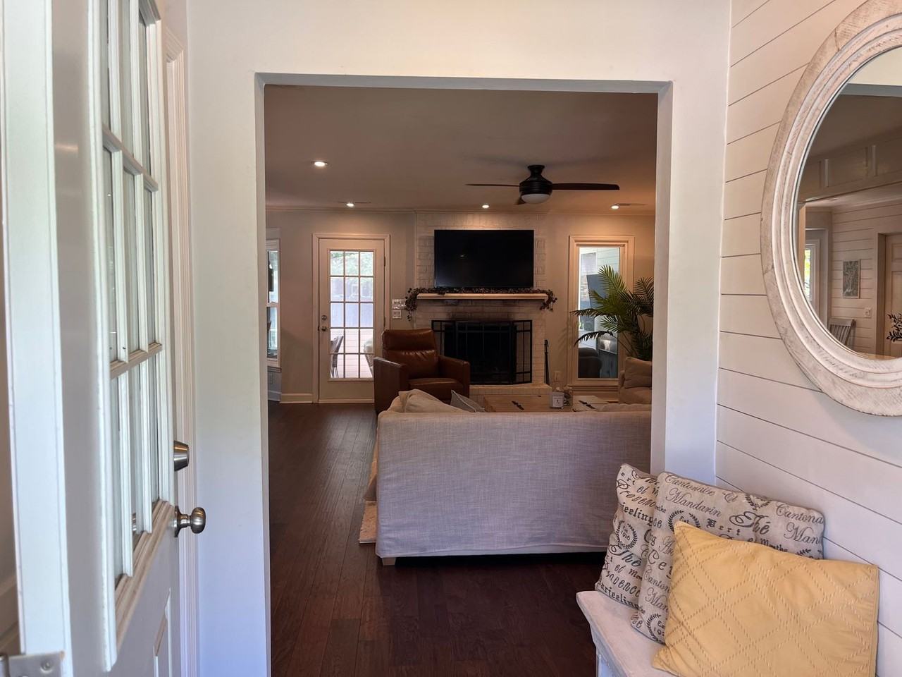 1133 Shoreside Way - Photo 3 of 19