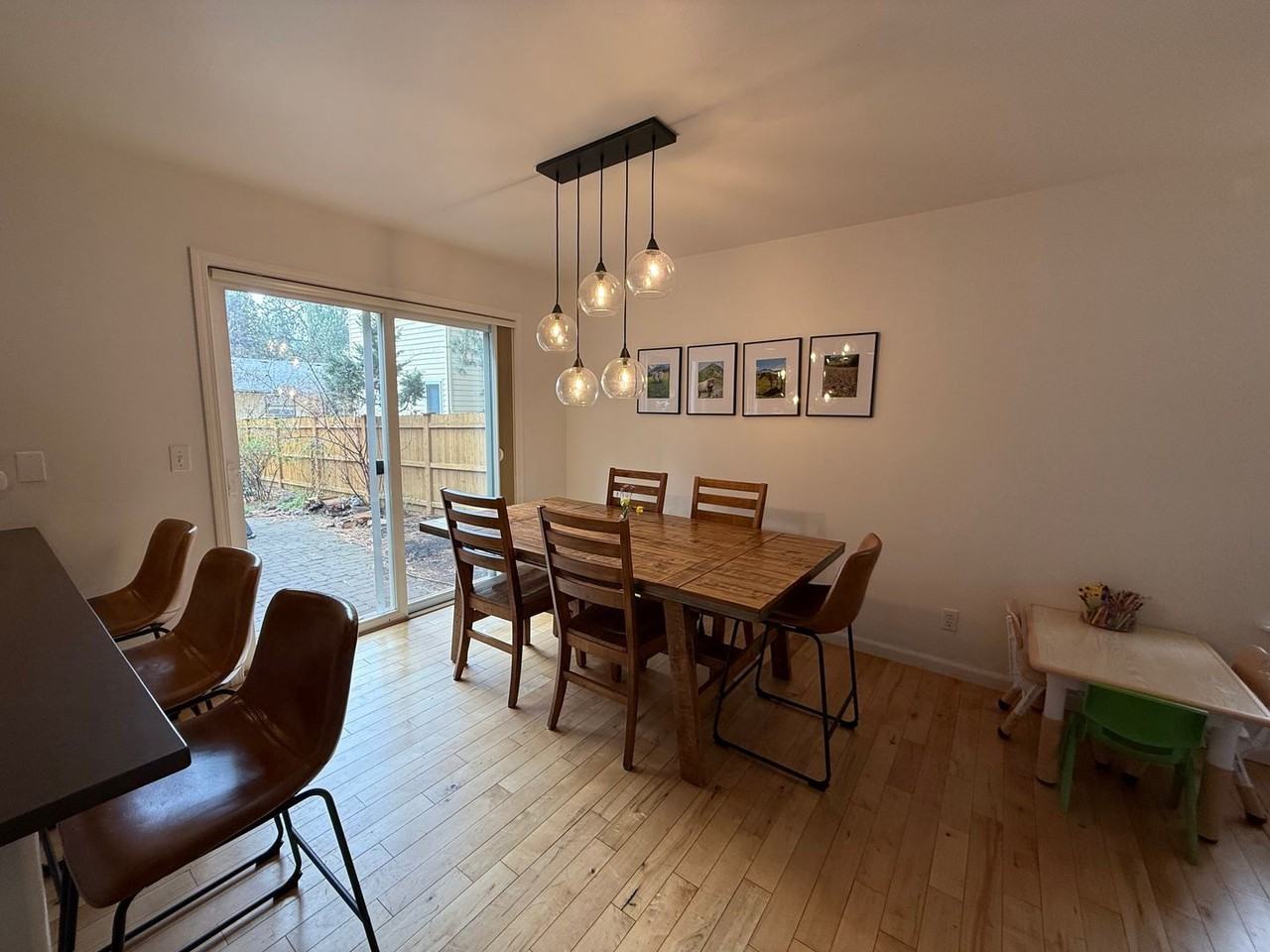1579 Nw Albany Ave - Photo 5 of 31