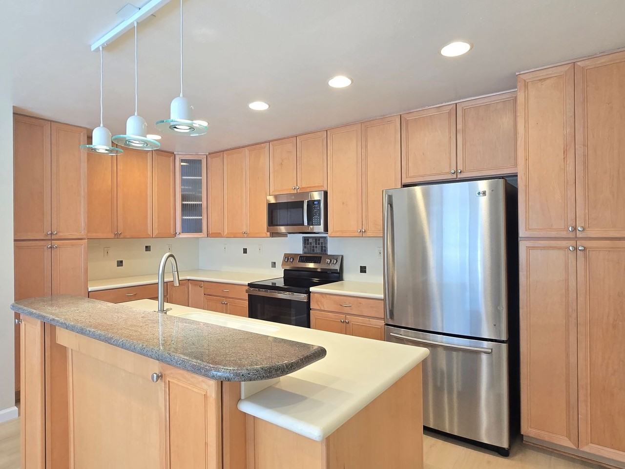 1315 Shoal Dr - Photo 3 of 13