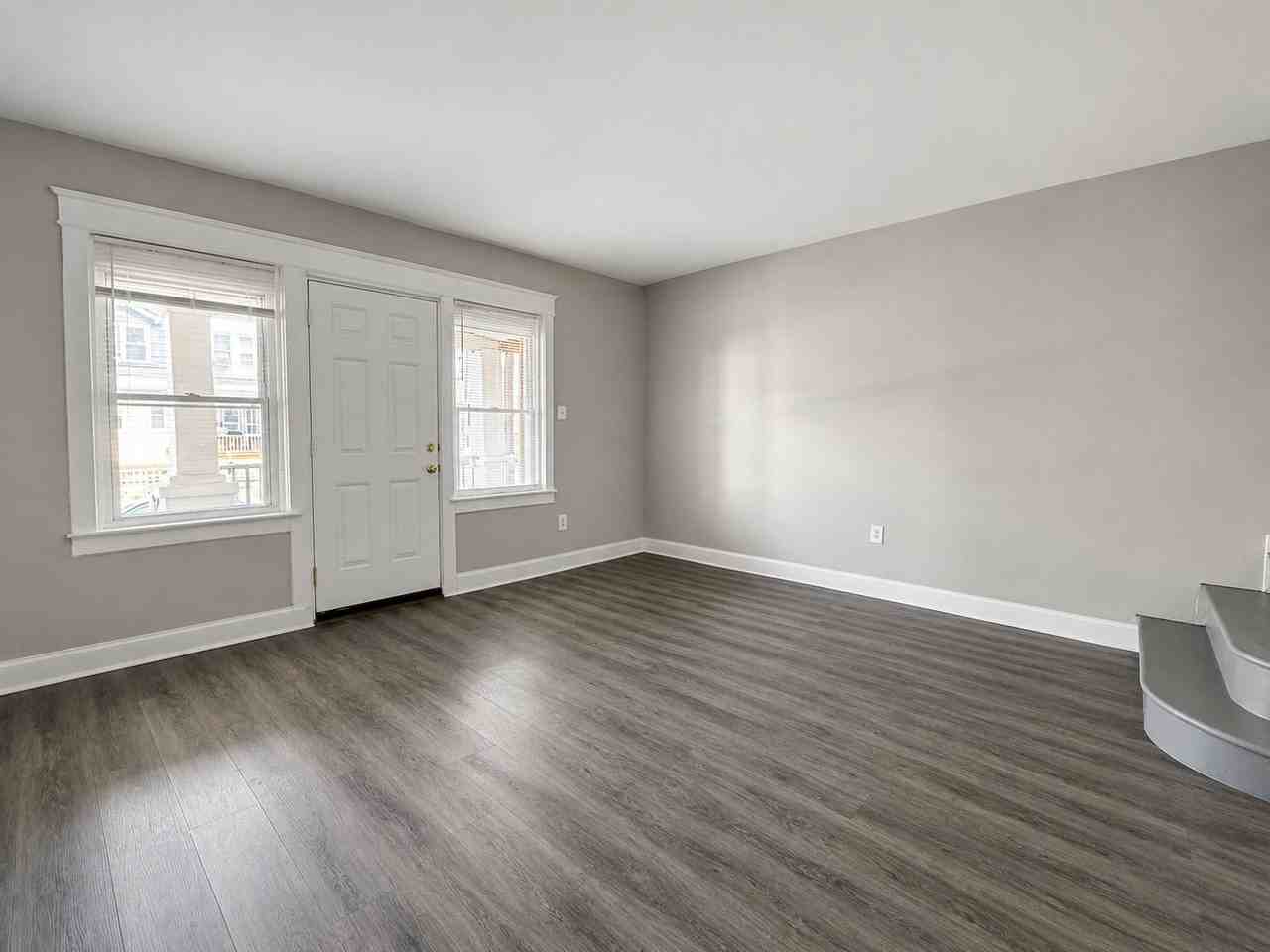 5840 Beaumont Ave - Photo 4 of 18