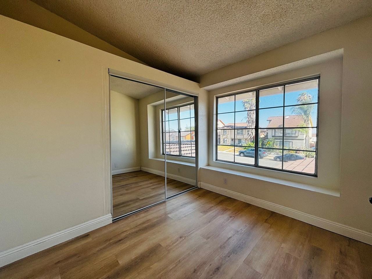 23606 Parkland Ave - Photo 7 of 10